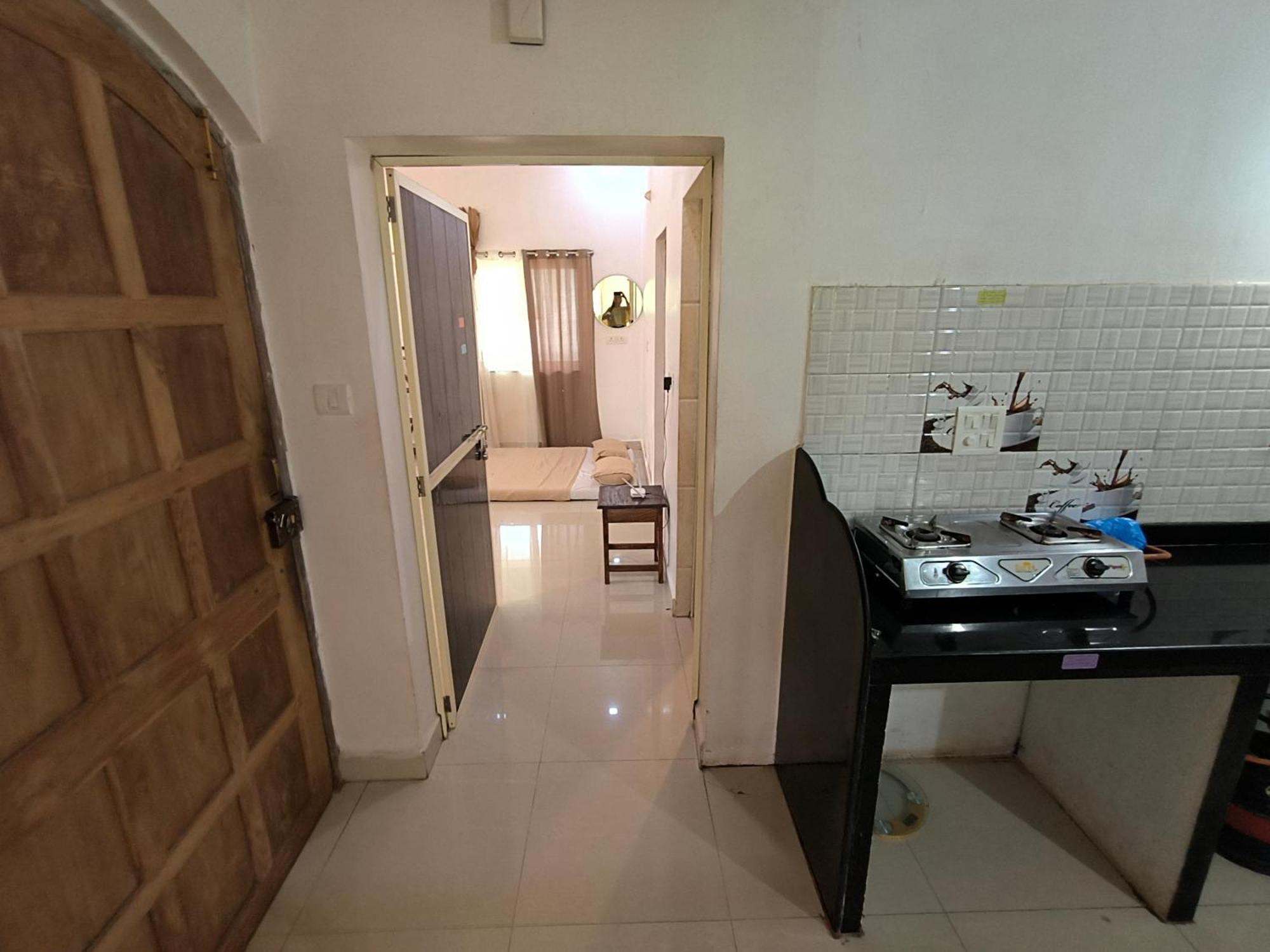 J-House, Spacious Apartments With Balconies, Thalassa 1Min Away Сиолим Номер фото